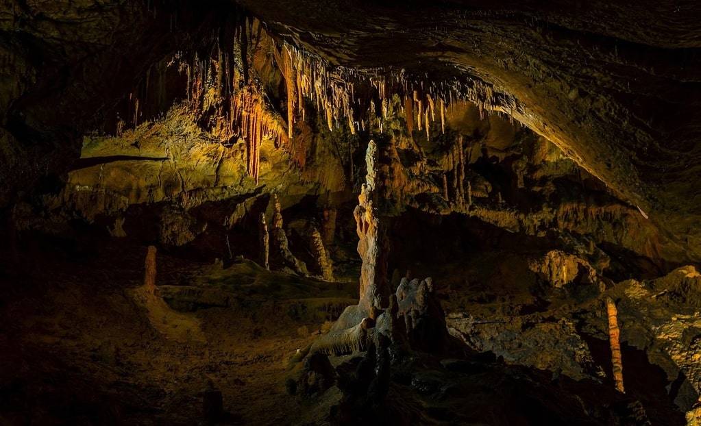 Les merveilles cachées des grottes en Ardèche